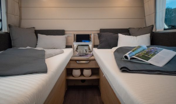 ktg-knaus-2018-2019-suedwind-cards-bett