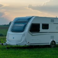 ktg-knaus-2018-2019-suedwind-cards-exterieur