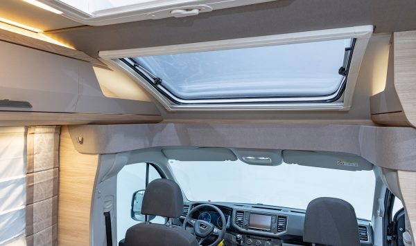 ktg-knaus-2018-2019-vanti-plus-cards-fahrerhaus