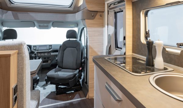 ktg-knaus-2018-2019-vanti-plus-cards-kueche