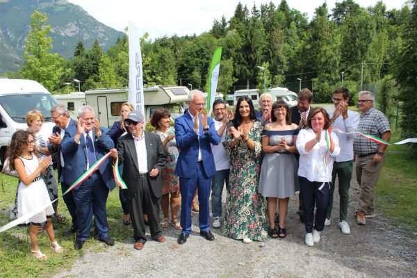 28-7-2019-area-sosta-taglio-nastro-35